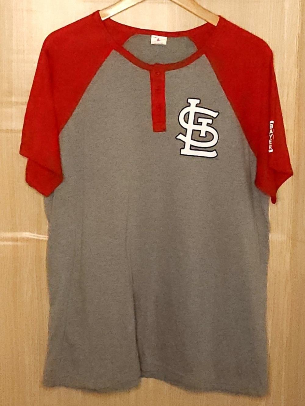 St. Louis Cardinals men’s grey red raglan sleeve knit shirt XL